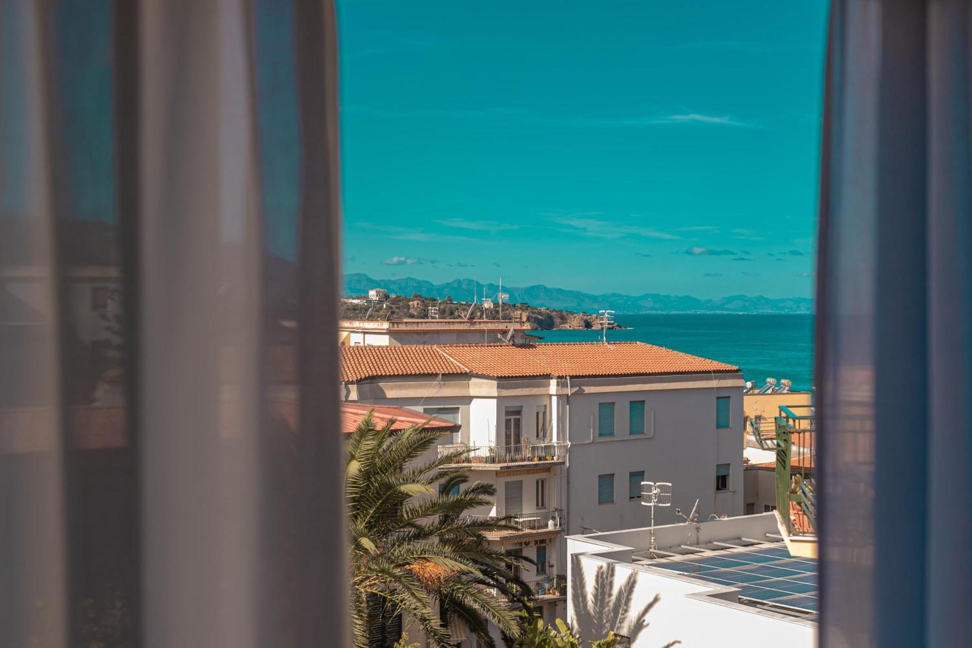 Nooria Sicilian Charme Rooms Cefalù Esterno foto